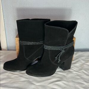 Splendid Black Suede Leather Heeled Boots